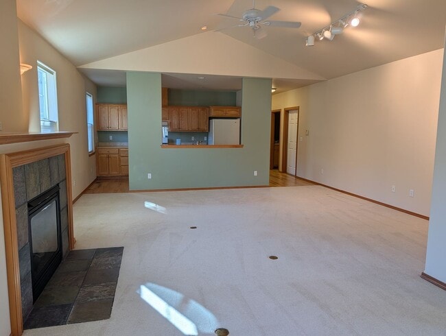 2519 Stonebridge Way in Mount Vernon, WA - Building Photo - Building Photo