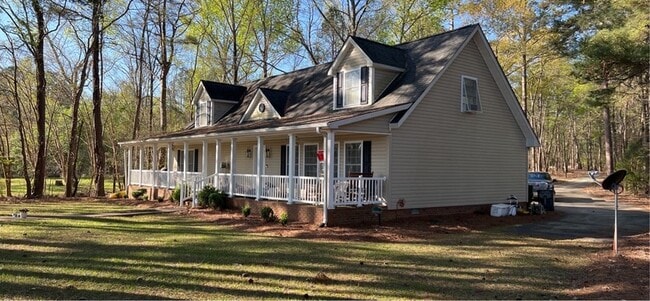 property at 1151 Lakeshore Dr