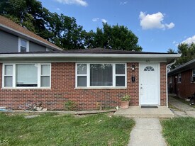 621 N Oxford St in Indianapolis, IN - Building Photo