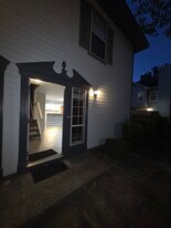 283 Ferdinand Cir, Unit Columbus Station Condo in Virginia Beach, VA - Building Photo