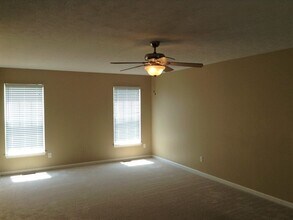 15 Woodsong Ct in Amelia, OH - Building Photo - Building Photo