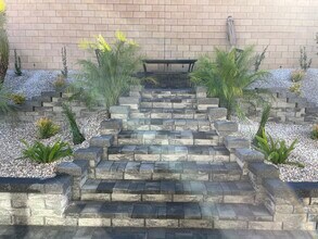 22 Sun Lily Ln in Henderson, NV - Building Photo - Building Photo