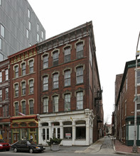 122-124 Arch St in Philadelphia, PA - Foto de edificio - Building Photo