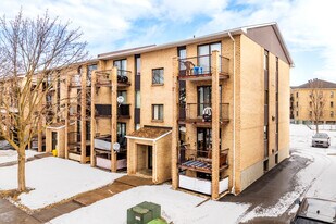 12285-12295 Roland-Paradis Av in Montréal, QC - Building Photo