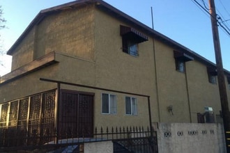 443 E 84th St, Unit 443 in Los Angeles, CA - Foto de edificio - Building Photo