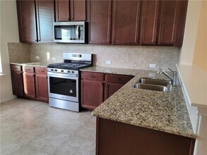 279 Zuma Dr in Liberty Hill, TX - Foto de edificio - Building Photo