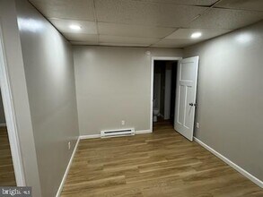 26 W Main St in New Bloomfield, PA - Building Photo - Building Photo