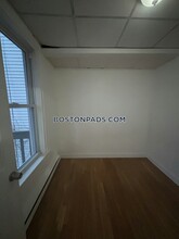 289 Chelsea St, Unit 2 in Boston, MA - Foto de edificio - Building Photo