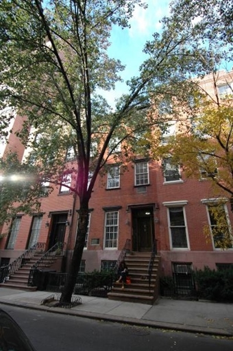 9 Charles St in New York, NY - Foto de edificio - Building Photo