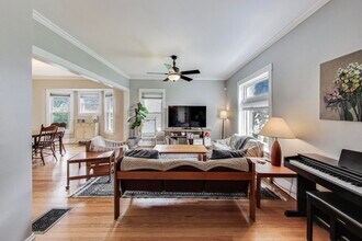 36 E Touhy Ave in Park Ridge, IL - Building Photo - Building Photo