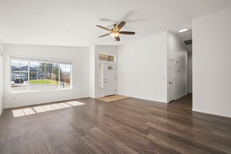 915 University Green Ct in Reno, NV - Building Photo - Building Photo