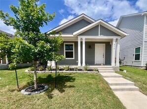 816 Powell in Kyle, TX - Building Photo - Building Photo