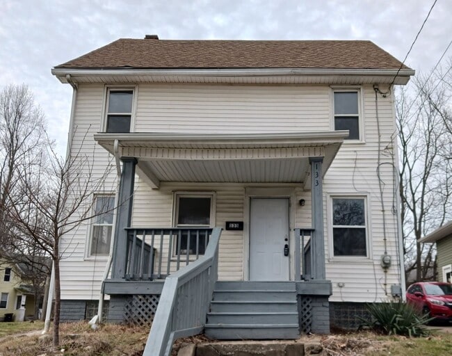 property at 133 W Cuyahoga Falls Ave