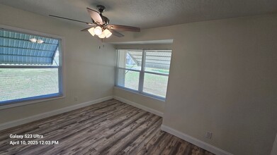 37 Cooper Ln in Palm Coast, FL - Foto de edificio - Building Photo