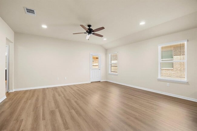 5816 Roderick Dr in Austin, TX - Building Photo - Building Photo