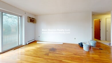 435 Shirley St in Winthrop, MA - Foto de edificio - Building Photo