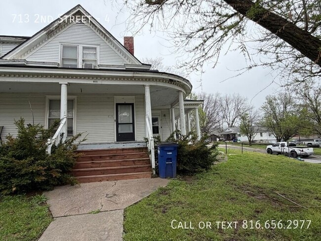 713 2nd St in Platte City, MO - Building Photo - Building Photo