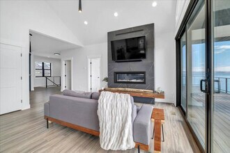 1237 Sculpin Loop in Garden City, UT - Building Photo - Building Photo