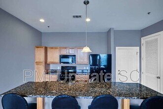 301 Augusta St in Greenville, SC - Building Photo - Building Photo