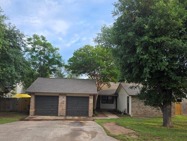 property at 1103 Westwood Dr