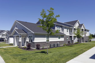 Carrington Place in Bountiful, UT - Foto de edificio - Building Photo