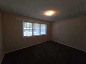 3113 Erskine Dr-Unit -1 in Charlotte, NC - Building Photo - Building Photo