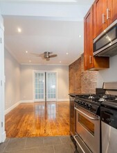 380 E 10th St in New York, NY - Building Photo - Building Photo