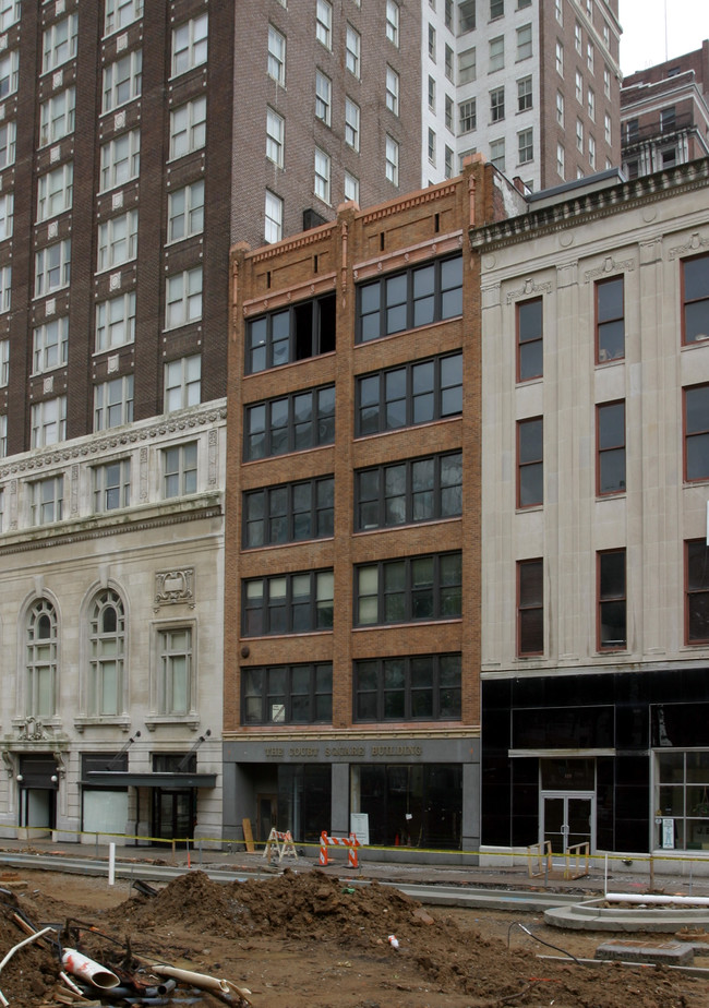 Court Square Building in Memphis, TN - Building Photo - Building Photo