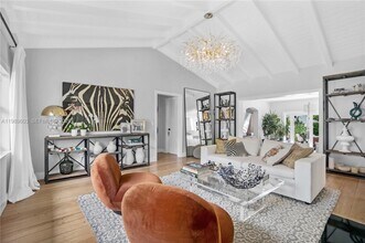 1022 NE 91st Terrace in Miami Shores, FL - Building Photo - Building Photo