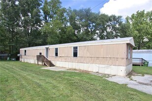 340 Towler St, Unit 3-908 in Monroe, GA - Building Photo