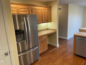 4460 SW Colly Creek Dr in Topeka, KS - Building Photo - Building Photo