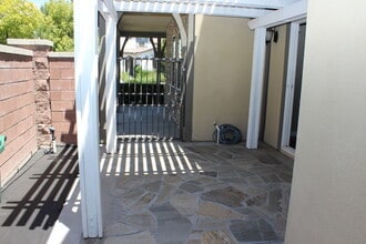 8633 Candlewood St in Chino, CA - Building Photo - Building Photo