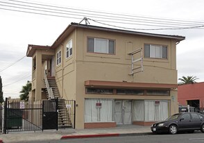 22125 Mission Blvd in Hayward, CA - Building Photo