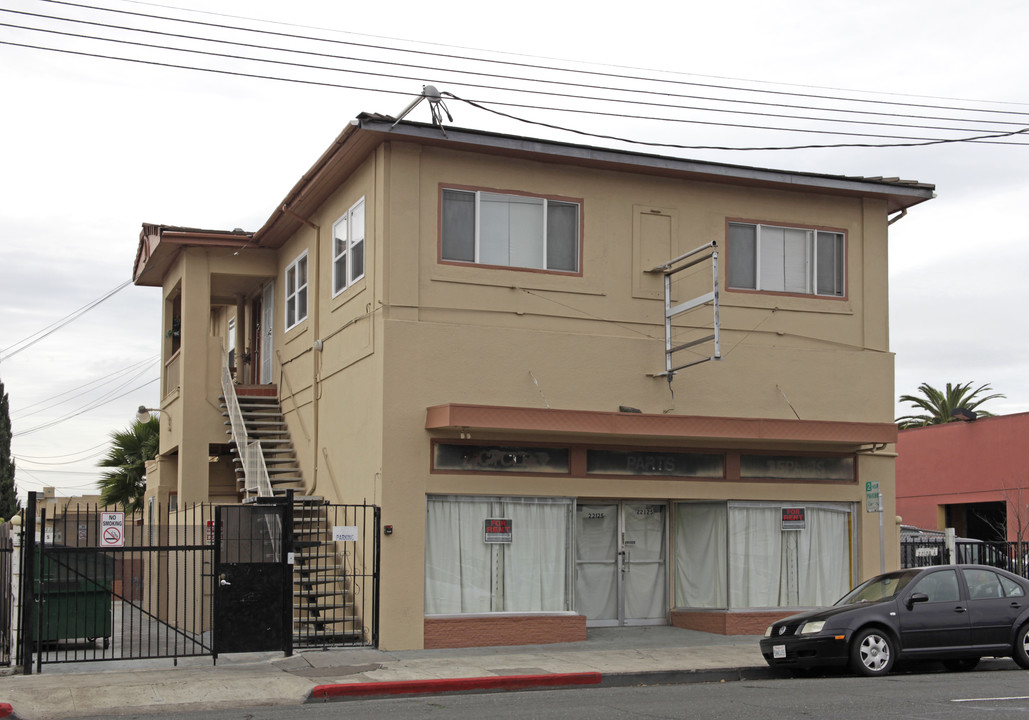 22125 Mission Blvd in Hayward, CA - Building Photo