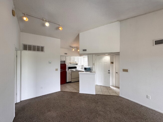 1932 Lake Atriums Cir in Orlando, FL - Building Photo - Building Photo