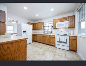231 Brooks Ave in Rochester, NY - Building Photo - Building Photo