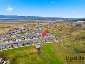 20601 E Mdw Spg Lp in Liberty Lake, WA - Building Photo - Building Photo