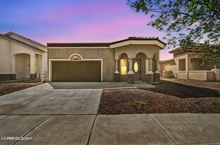 3213 Willie Cager in El Paso, TX - Building Photo