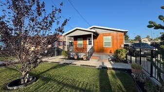 3501-3503 Lifur Ave in Los Angeles, CA - Building Photo