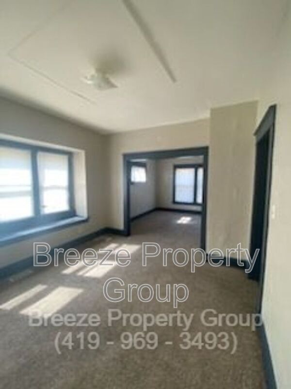 property at 295 E Broadway St