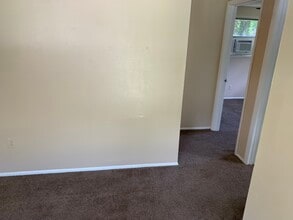 1211 mook st in Brandon, FL - Building Photo - Building Photo