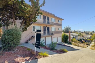 3572 65th Ave in Oakland, CA - Foto de edificio - Building Photo