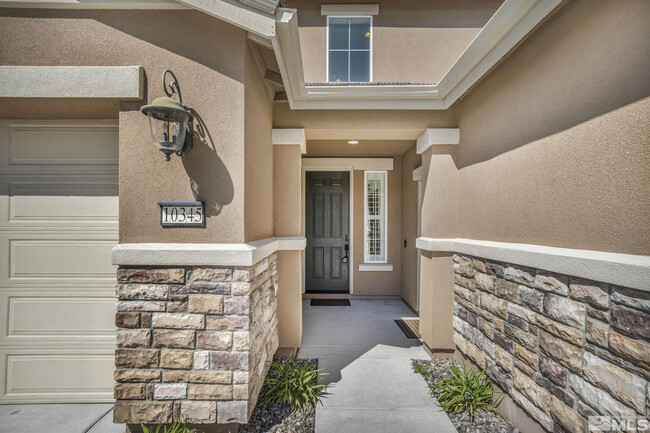 10345 Rollins Dr in Reno, NV - Building Photo - Building Photo