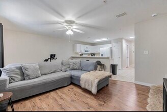 17 Shell Ave SE in Fort Walton Beach, FL - Foto de edificio - Building Photo