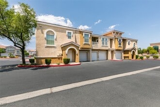 10001 Peace Way in Las Vegas, NV - Building Photo - Building Photo