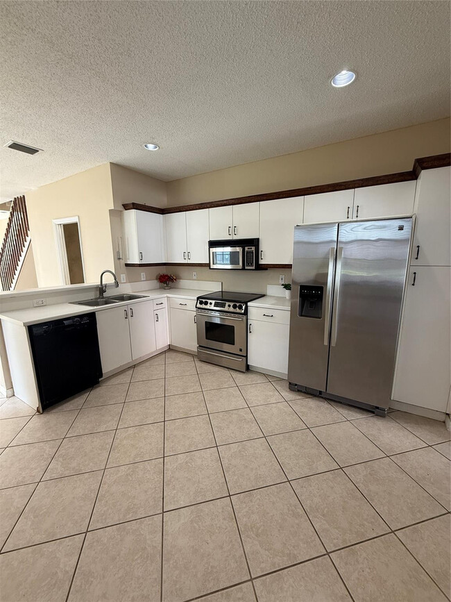 3797 San Simeon Cir in Weston, FL - Building Photo - Building Photo
