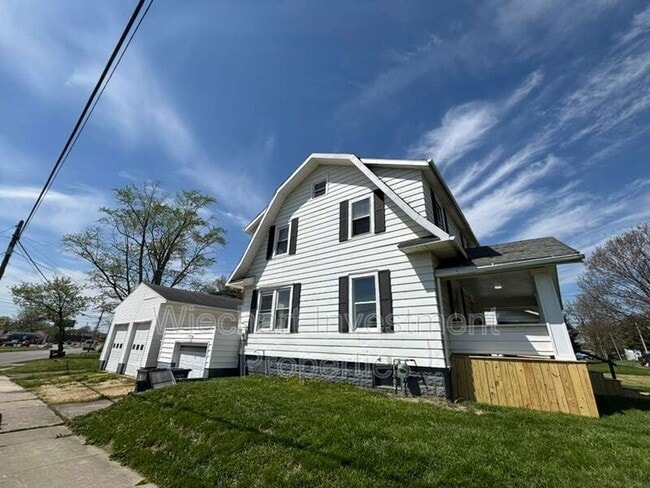 405 N Kenilworth Ave in Lima, OH - Building Photo - Building Photo