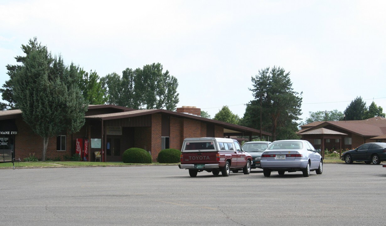 Parkview Gardens Apartments in Loveland, CO - Building Photo