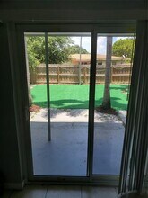 2111 N 57th Terrace in Hollywood, FL - Building Photo - Building Photo