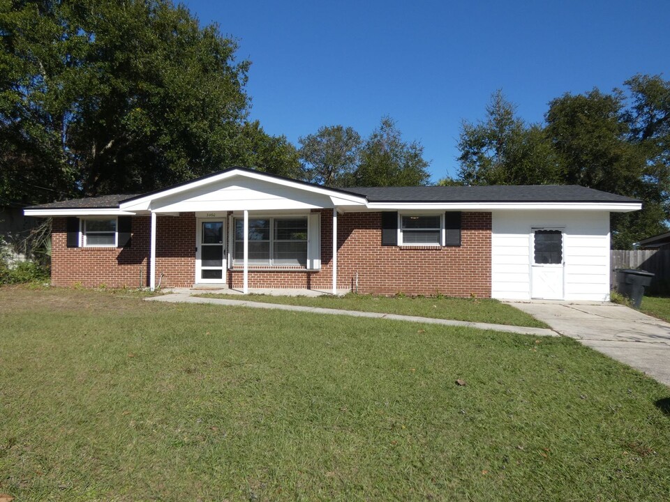 3460 Rothschild Dr in Pensacola, FL - Building Photo